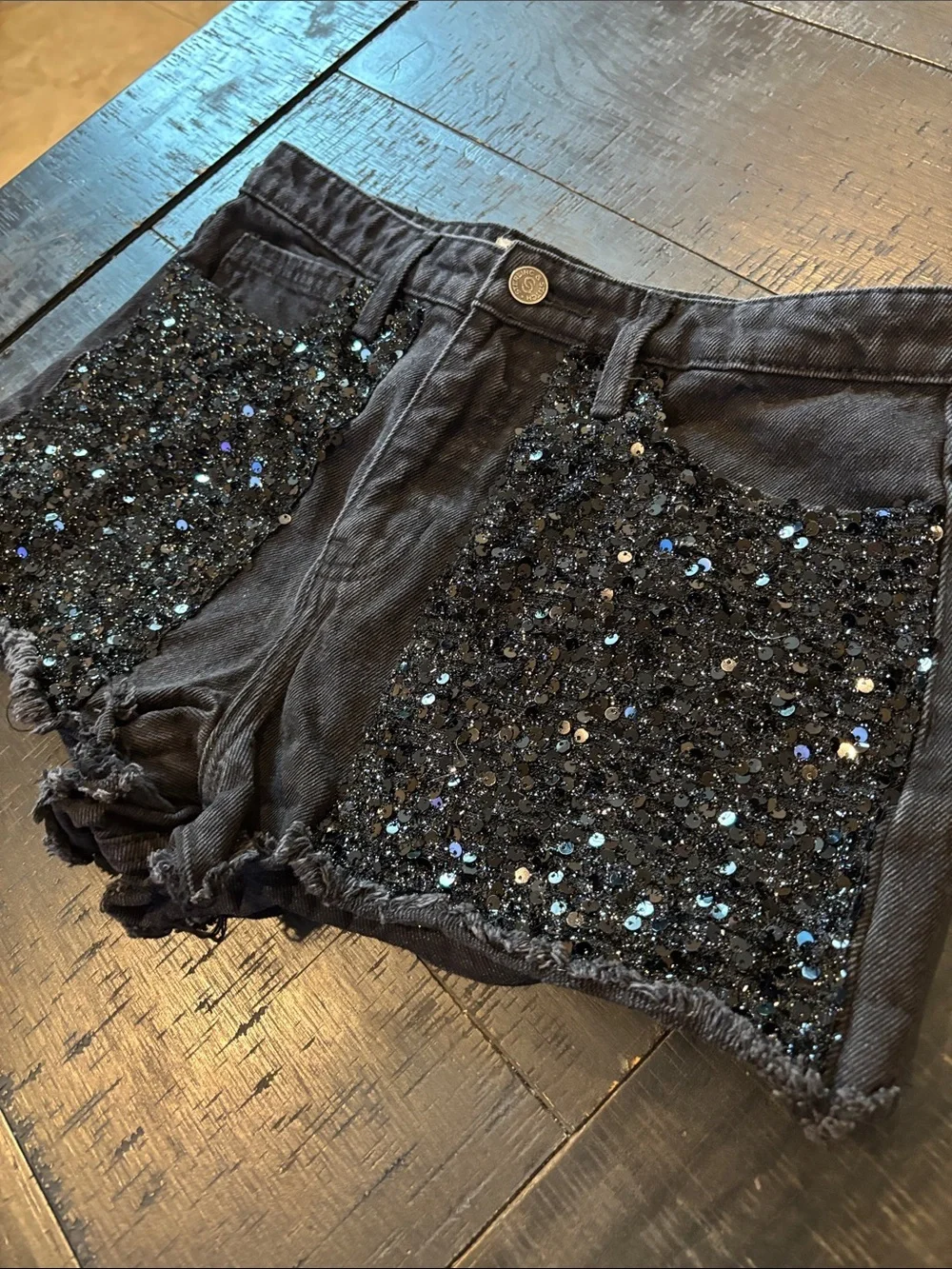 Sterling & Stitch Black High Rise Sequin Short Size 29 Buckle